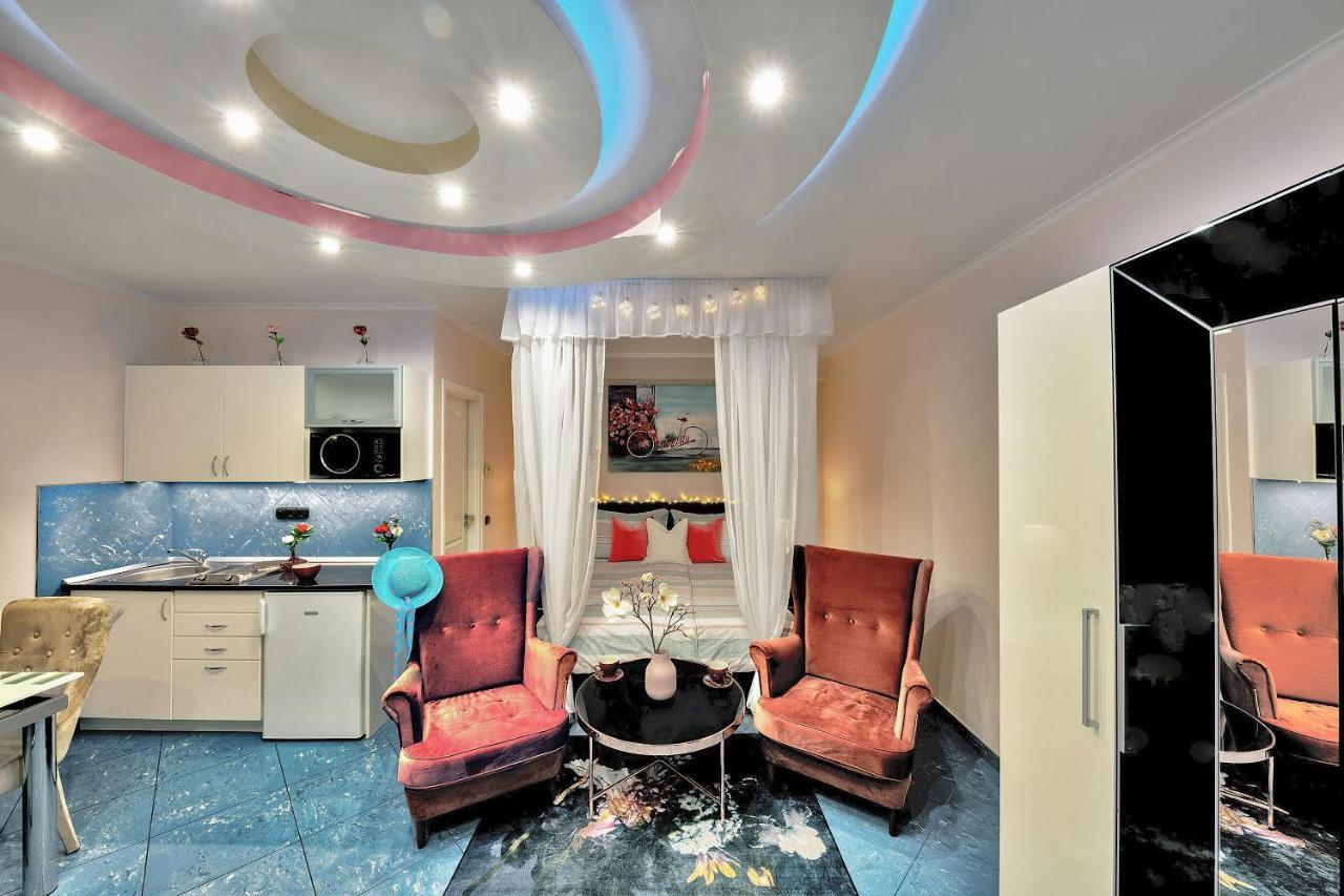 Vintiamo Apartmanok エゲルサローク エクステリア 写真