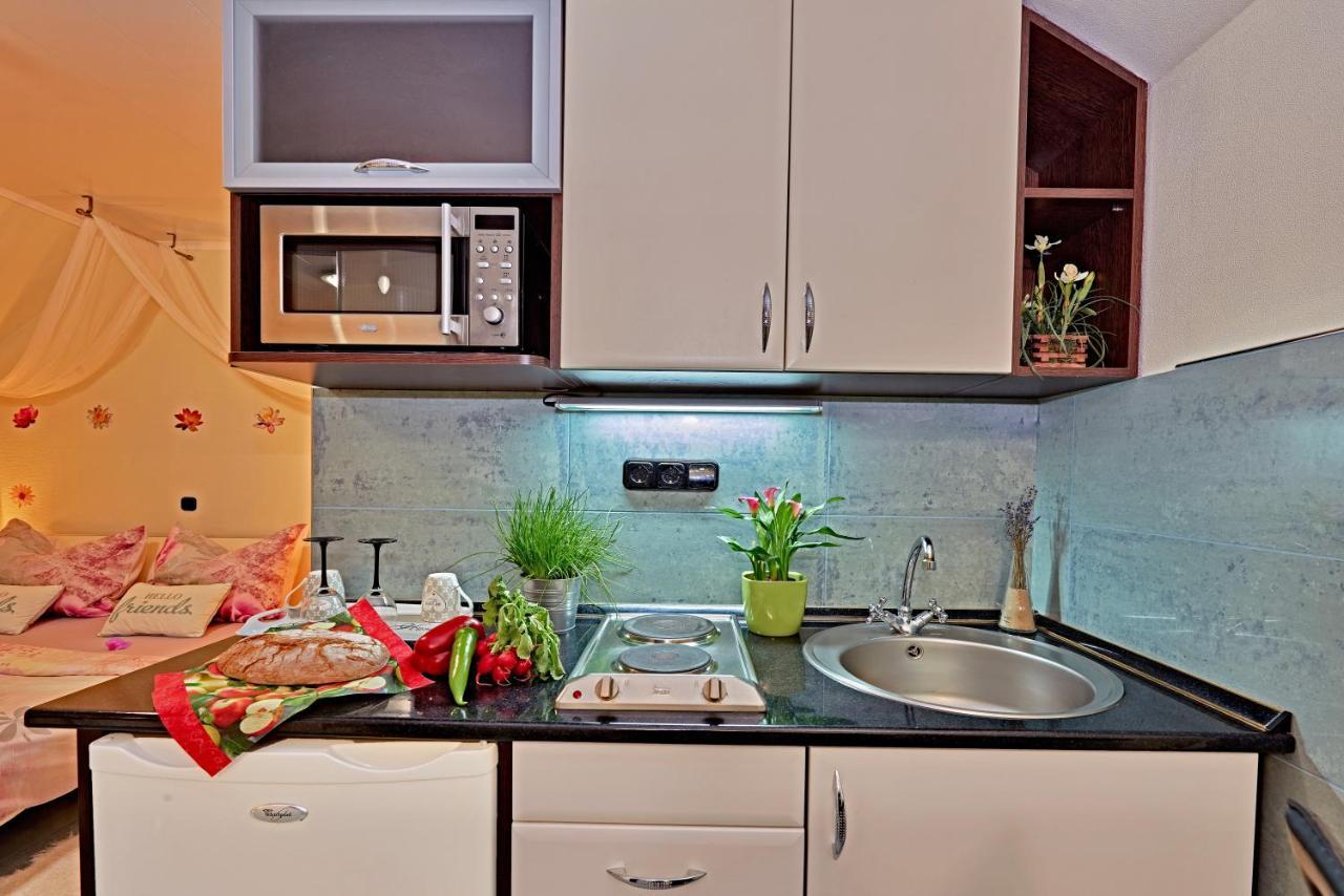 Vintiamo Apartmanok エゲルサローク エクステリア 写真